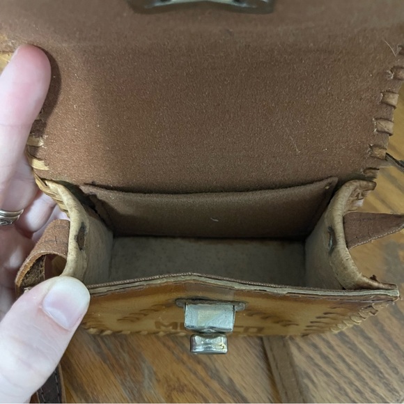 Vintage Hand Tooled Mini Leather Purse - Picture 3 of 5